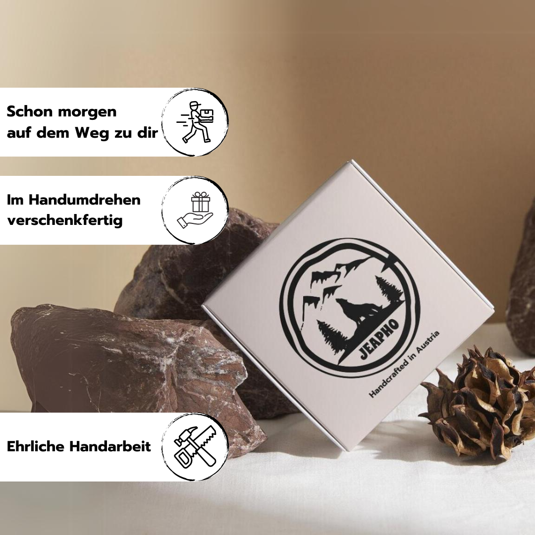 Elegante, geschenkfertige Verpackung des NFC-Schmucks von Jeapho – stilvolle Schmuckschatulle, bereit zum Verschenken. Perfekt für besondere Anlässe und einzigartige Überraschungen.